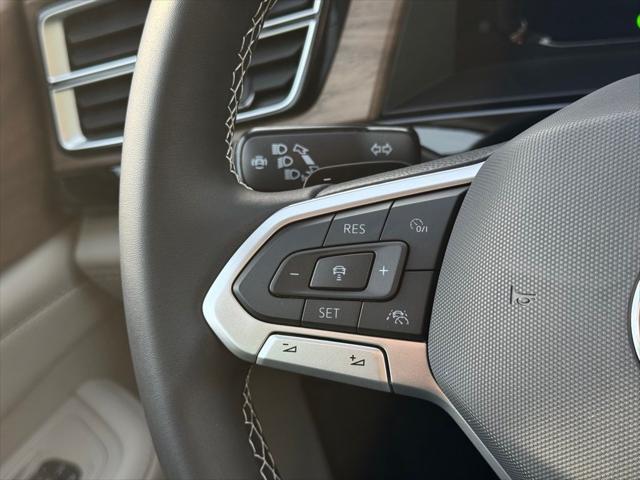 2026 Volkswagen Atlas SE with Technology