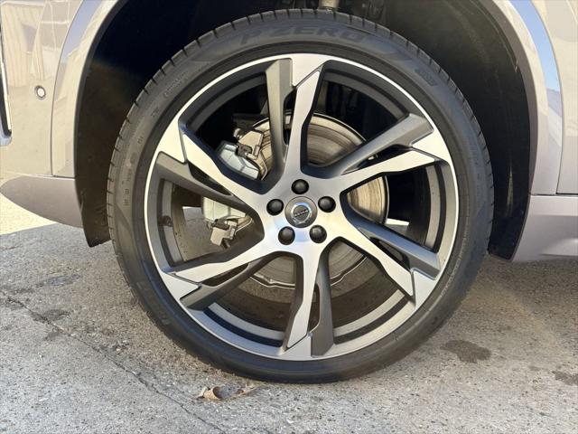 2026 Volvo XC90 Ultra, B6 AWD Gas (mild hybrid), Gasoline, Bright, 7 Seats