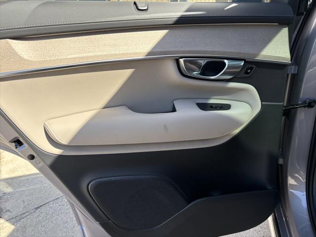 2026 Volvo XC90 Ultra, B6 AWD Gas (mild hybrid), Gasoline, Bright, 7 Seats