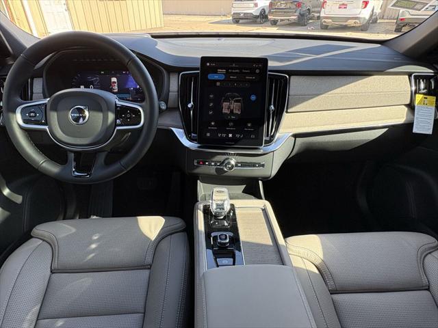 2026 Volvo XC90 Ultra, B6 AWD Gas (mild hybrid), Gasoline, Bright, 7 Seats