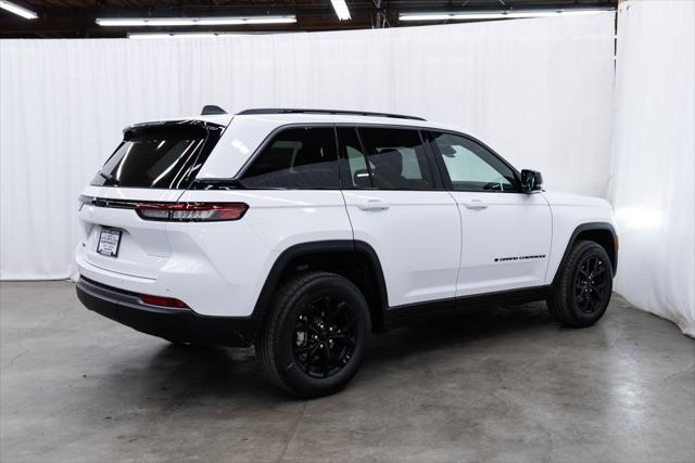 2026 Jeep Grand Cherokee Altitude 4x4