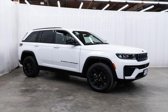 2026 Jeep Grand Cherokee Altitude 4x4 for sale in Beaverton, OR