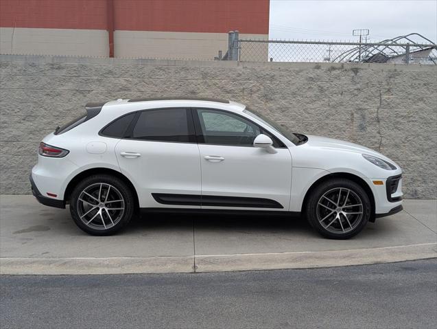 2025 Porsche Macan Unknown