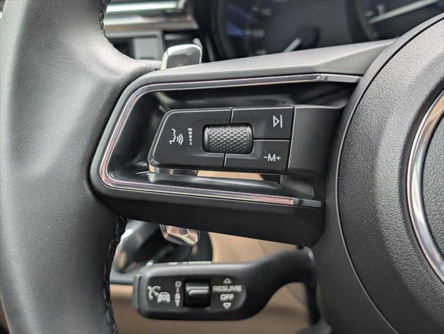 2025 Porsche Macan Unknown