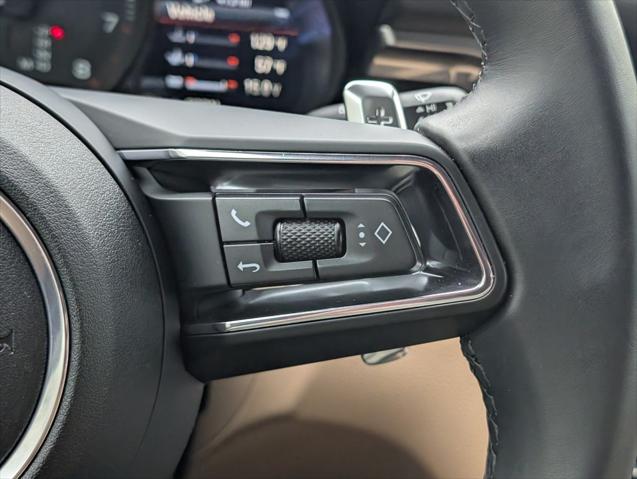 2025 Porsche Macan Unknown