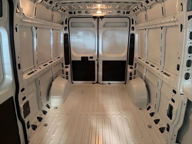 2026 Ram ProMaster 2500 Cargo Van Tradesman High Roof 159 WB w/Pass Seat