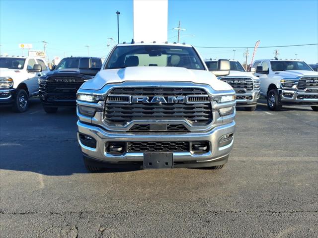 2026 RAM Ram 3500 RAM 3500 TRADESMAN CREW CAB 4X4 8 BOX