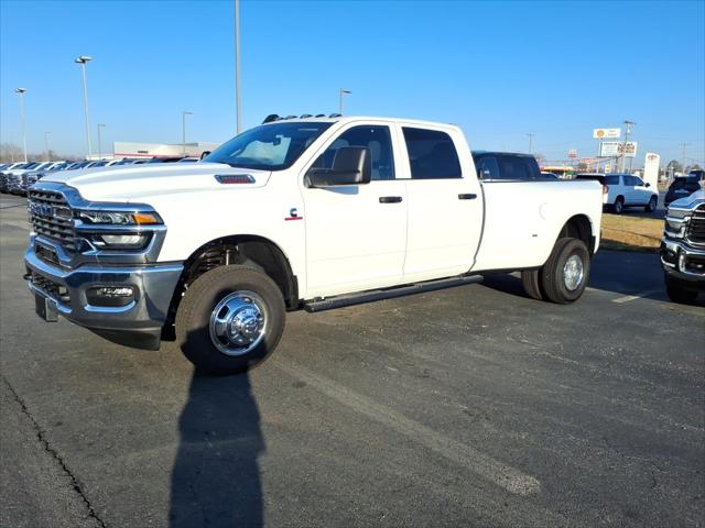 2026 RAM Ram 3500 RAM 3500 TRADESMAN CREW CAB 4X4 8 BOX