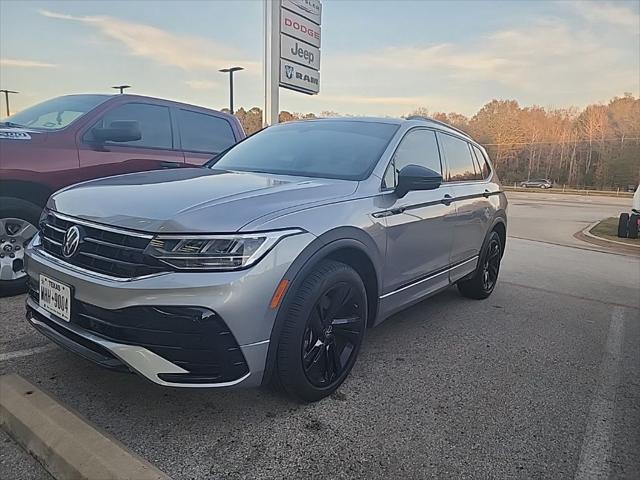 2024 Volkswagen Tiguan 2.0T SE R-Line Black