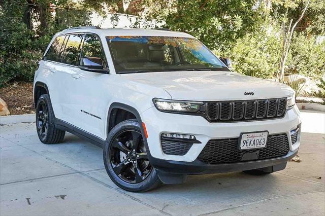 2023 Jeep Grand Cherokee Limited 4x2