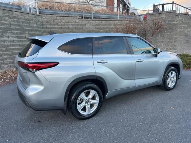 2023 Toyota Highlander Hybrid LE