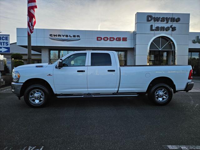 2024 RAM 3500 Tradesman Crew Cab 4x4 8 Box 2024 RAM 3500 Tradesman Crew Cab 4x4 8 Box