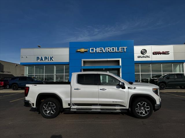 2024 GMC Sierra 1500 4WD Crew Cab Short Box SLT