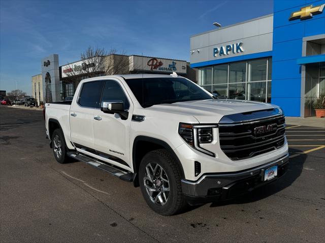2024 GMC Sierra 1500 4WD Crew Cab Short Box SLT