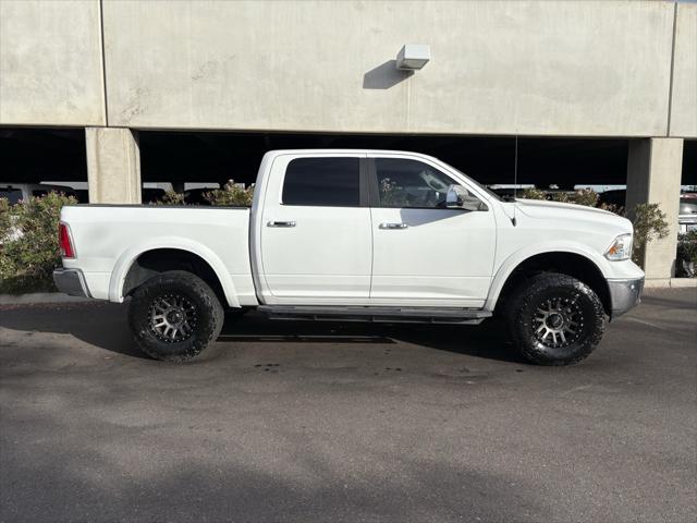 2018 RAM 1500 Laramie Crew Cab 4x2 57 Box 2018 RAM 1500 Laramie Crew Cab 4x2 57 Box