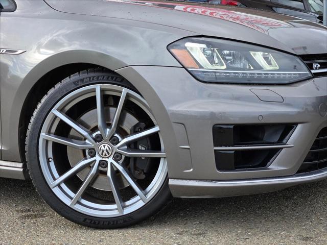 2017 Volkswagen Golf R 4-Door w/DCC & Navigation