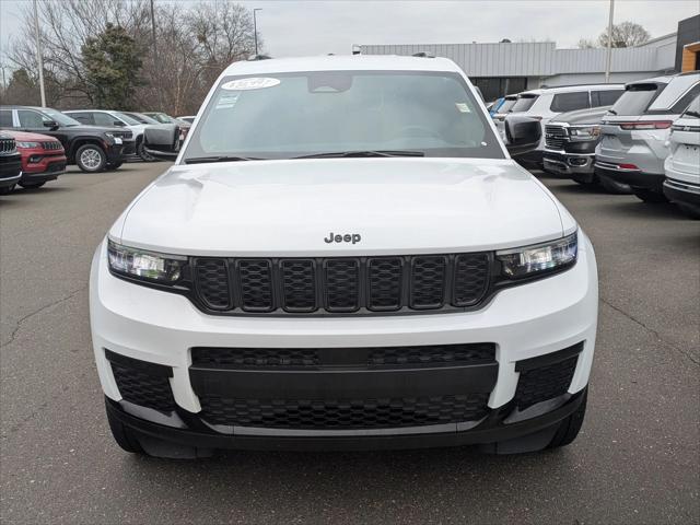 2023 Jeep Grand Cherokee L Altitude 4x4