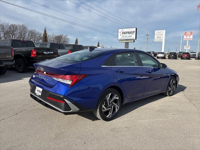 2025 Hyundai Elantra SEL Convenience