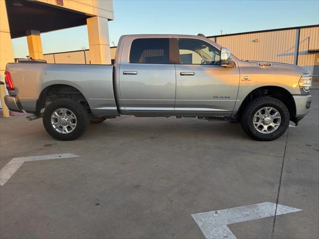 2024 RAM 2500 Laramie Crew Cab 4x4 64 Box