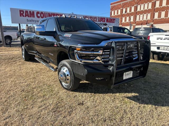 2025 RAM 3500 Laramie Crew Cab 4x4 8 Box
