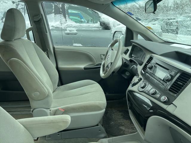 2014 Toyota Sienna L V6 7 Passenger 2014 Toyota Sienna L V6 7 Passenger