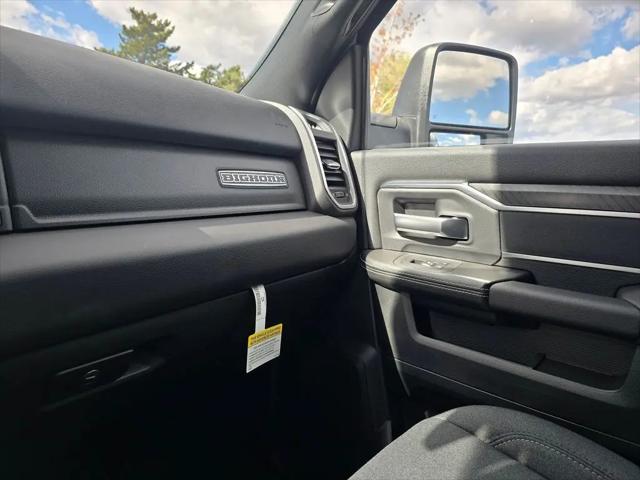 2026 Ram 3500 Big Horn Crew Cab 4x4 8' Box