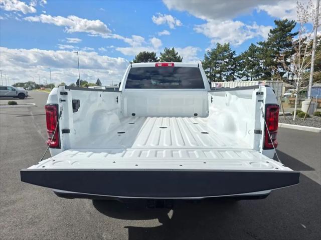 2026 Ram 3500 Big Horn Crew Cab 4x4 8' Box