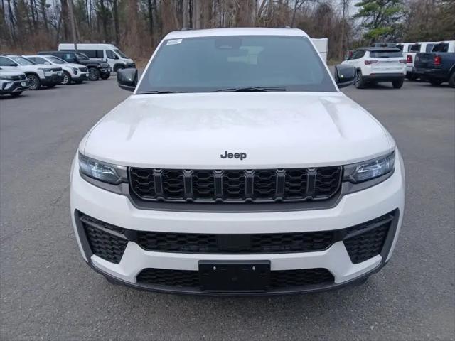 2026 Jeep Grand Cherokee Altitude 4x4