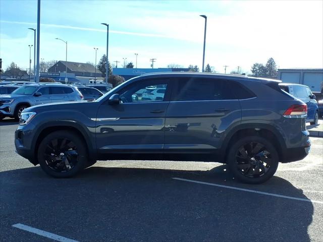 2026 Volkswagen Atlas Cross Sport SE with Technology