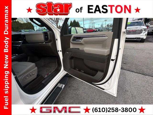 2022 Chevrolet Silverado 1500 4WD Crew Cab Standard Bed LTZ