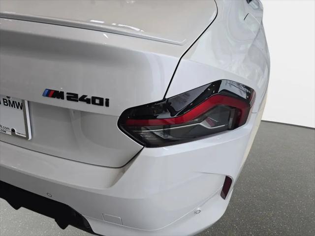 2026 BMW M240 i xDrive