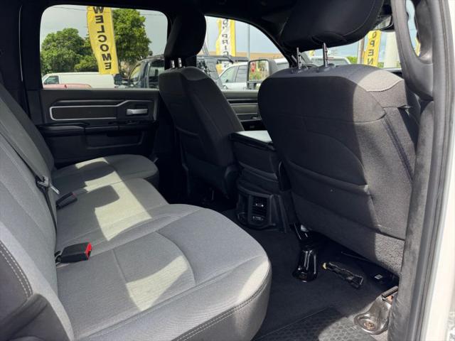 2023 Ram 3500 Big Horn Crew Cab 4x4 8' Box