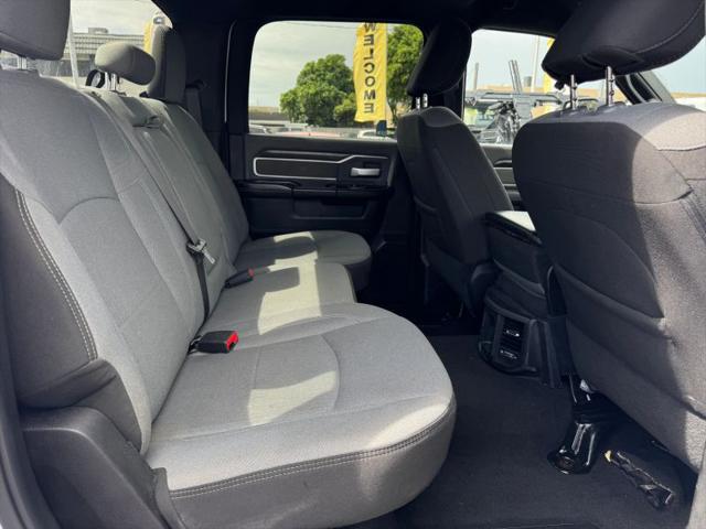 2023 Ram 3500 Big Horn Crew Cab 4x4 8' Box