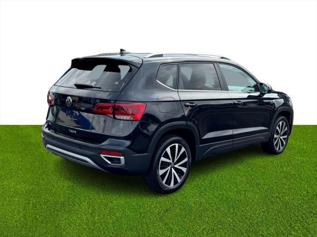 2024 Volkswagen Taos 1.5T SE