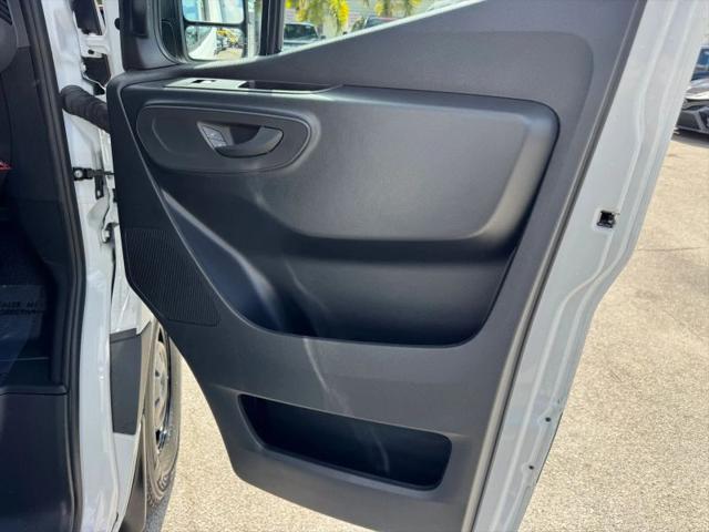 2025 Mercedes-Benz Sprinter 2500 High Roof 4-Cyl Diesel