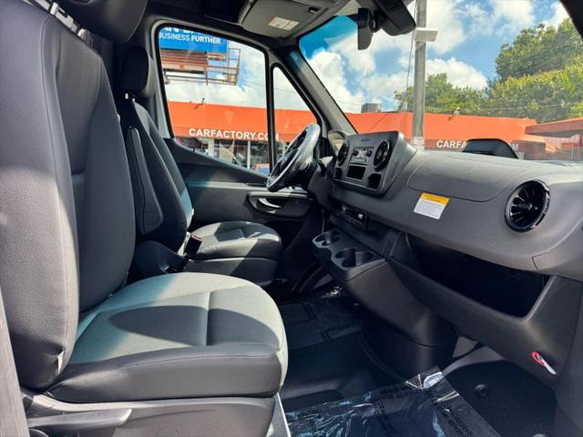 2025 Mercedes-Benz Sprinter 2500 High Roof 4-Cyl Diesel