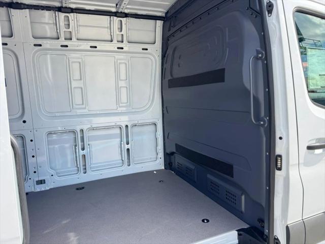 2025 Mercedes-Benz Sprinter 2500 High Roof 4-Cyl Diesel