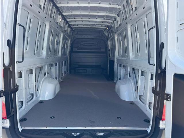 2025 Mercedes-Benz Sprinter 2500 High Roof 4-Cyl Diesel