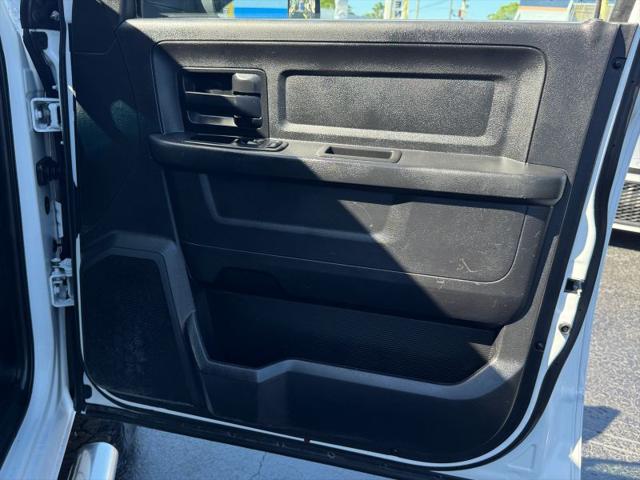 2017 Ram 2500 Tradesman Crew Cab 4x4 8 Box