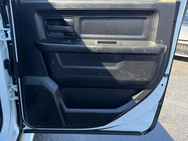2017 Ram 2500 Tradesman Crew Cab 4x4 8 Box