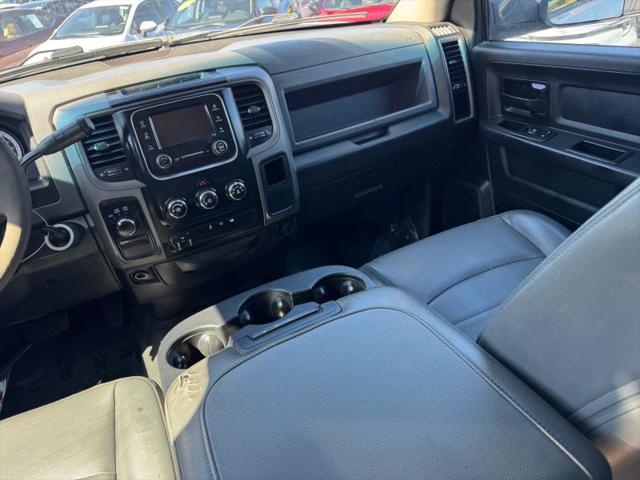 2017 Ram 2500 Tradesman Crew Cab 4x4 8 Box