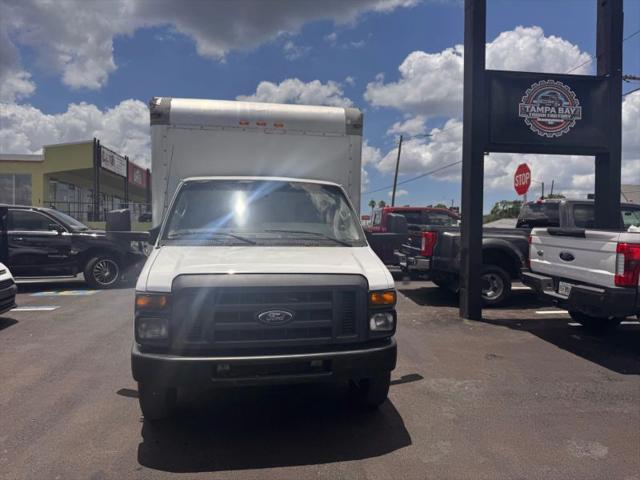 2014 Ford E-350 Cutaway Base