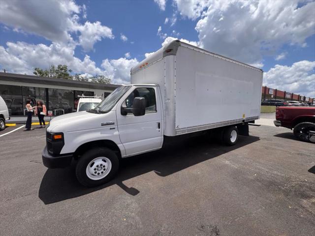 2014 Ford E-350 Cutaway Base