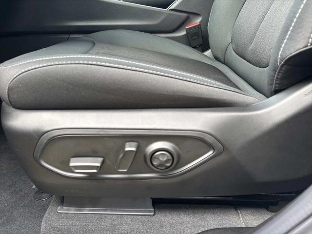 2025 Jeep Grand Cherokee Laredo 4x2