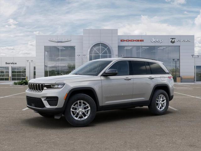 2025 Jeep Grand Cherokee Laredo 4x2