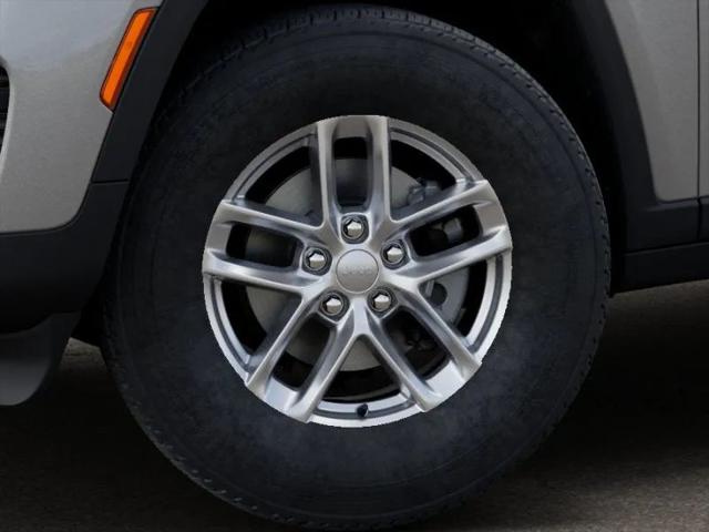2025 Jeep Grand Cherokee Laredo 4x2