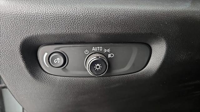 2023 Chevrolet Traverse FWD LT Cloth