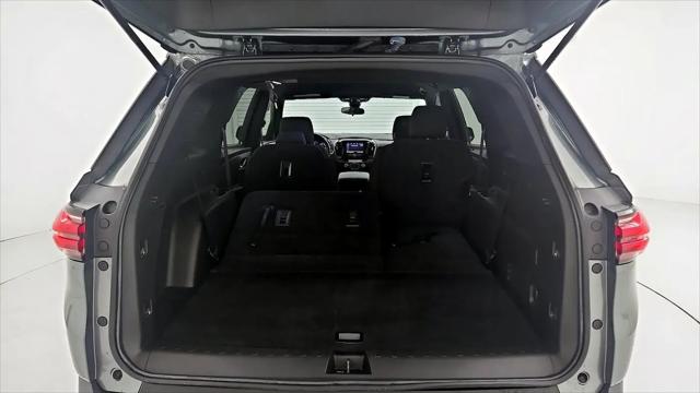 2023 Chevrolet Traverse FWD LT Cloth