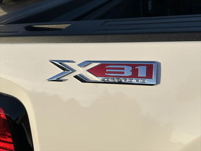 2026 GMC Sierra 2500HD Crew Cab, Standard Bed, Pro, 4WD