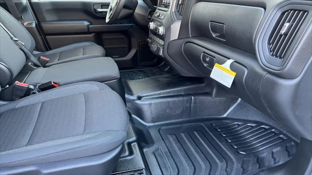 2026 GMC Sierra 2500HD Crew Cab, Standard Bed, Pro, 4WD